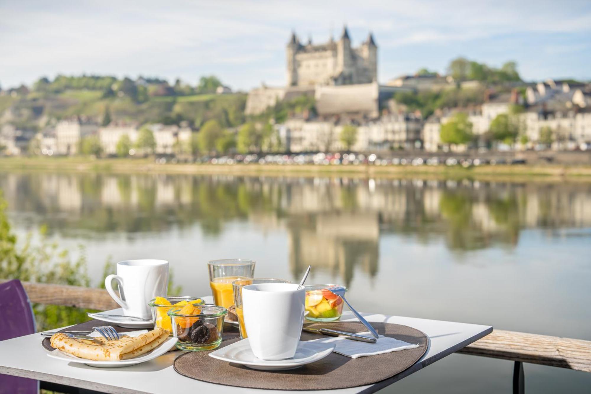 Mercure Bords De Loire Saumur Exterior foto